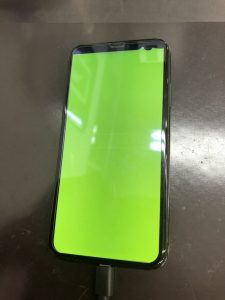 iPhoneX液晶が黄緑