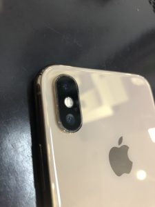 iPhoneカメラレンズ割れ修理