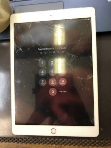 iPad７ガラス割れ修理