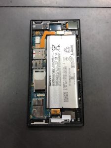 Xperia XZ１のバッテリー交換