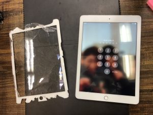iPad５ガラス割れ交換修理