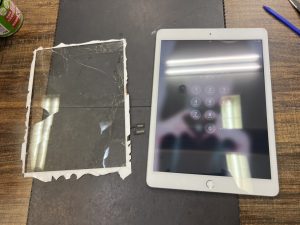 iPad７ガラス交換
