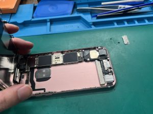 iPhone6s バッテリー交換