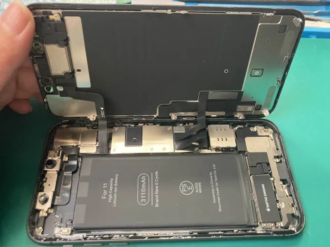 三光店】iPhone11バッテリー交換/日田市からご来店 | iPhone修理・iPad